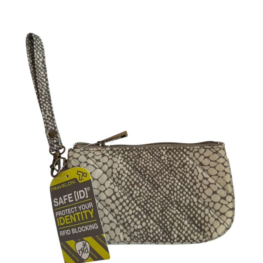NWT Travelon RFID wallet/wristlet